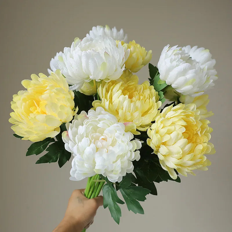 Factory Sale Artificial Marigold Flowers Stem Chrysanthemum Flores Realistic Silk Mum Flower for Home Wedding Party Decoration