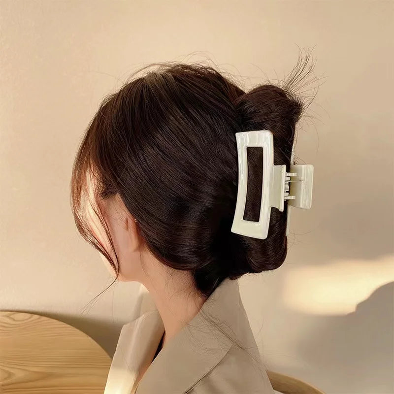 Fashion Milk Color 9.5*4cm Korean Women Large Acrylic Hair Clips Girls Simple Fashion Hair Claw Clip for Women Hair Accessories