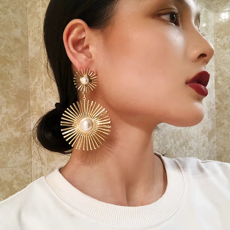 European and American New Fashion Metal Hollow Flower Earrings for Female