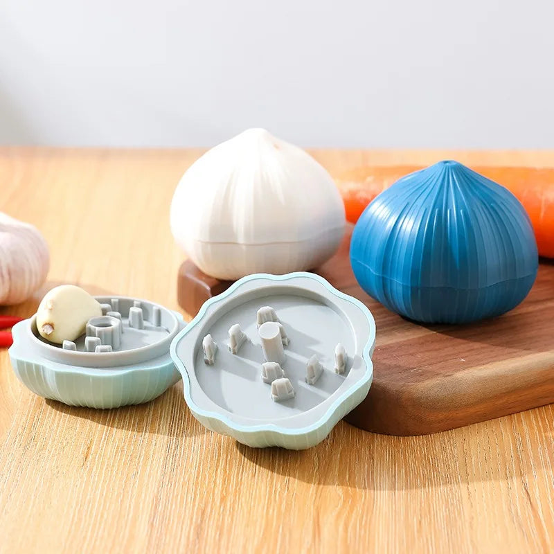 Kitchen Gadget Tool Garlic Mincer Garlic Chopper Magic Rolling Twister