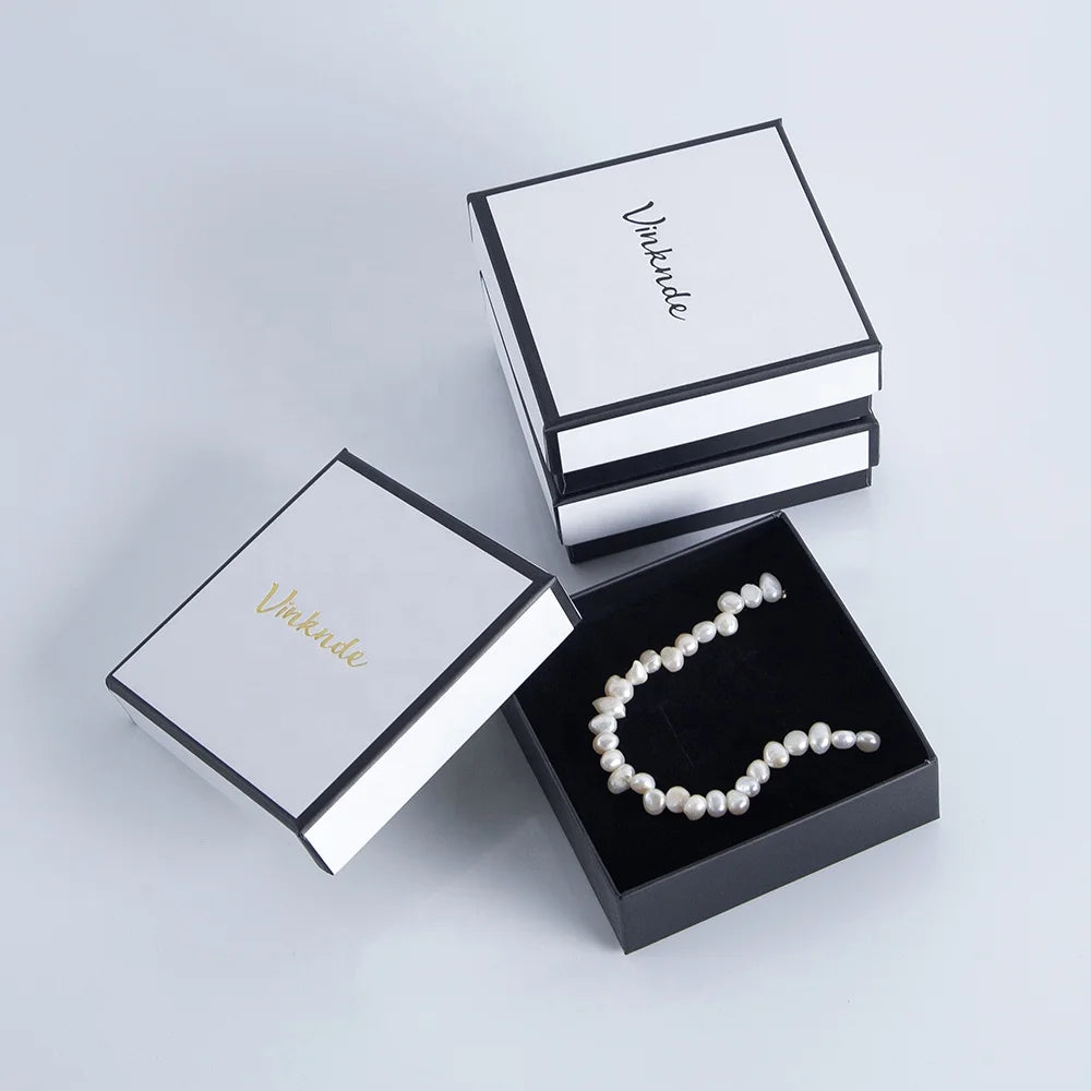 White Simple Gift Paperboard Jewelry Box Ornament Pendant Ring Earrings with Foam Jewelry Box