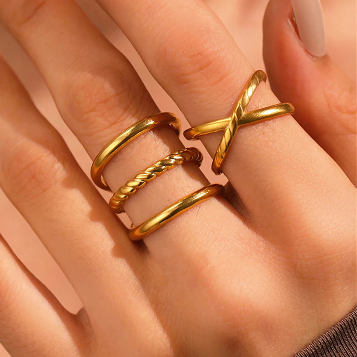 2 Pcs/Set Stainless Steel Hollow Out Cross Rings for Women Trendy Lady Daily Waterproof Finger Rings Fashion Female Hand Jewelry