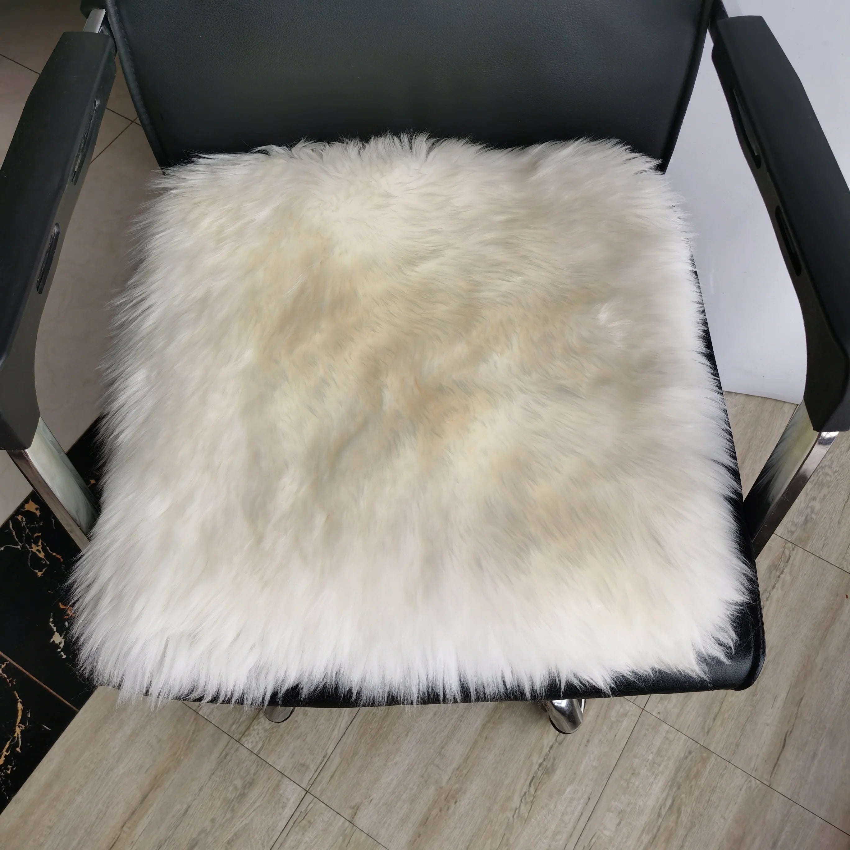 Quick Shipping Natural Australian Sheepskin Fur Pad Cushioned Extra Thick Winter Warm Square Chair Mat Modern Style Seat Cover