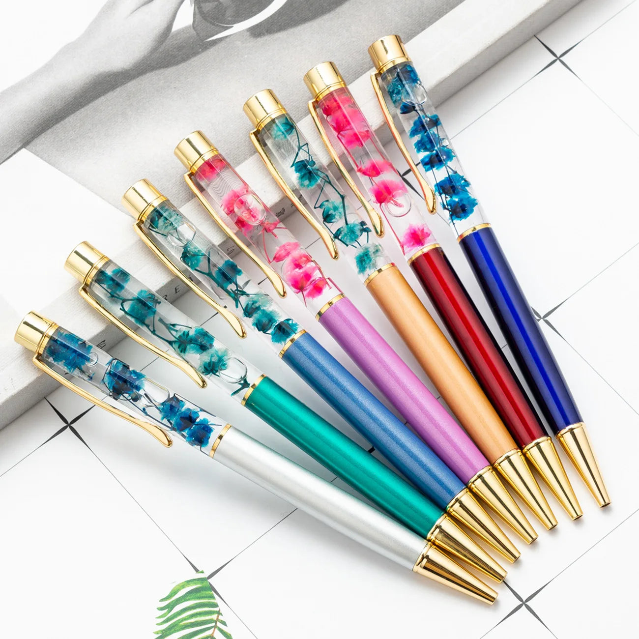 2020 New Beautiful Novelty Stock Promotional Ballpoint Pen  DIY Dry Flower Pen