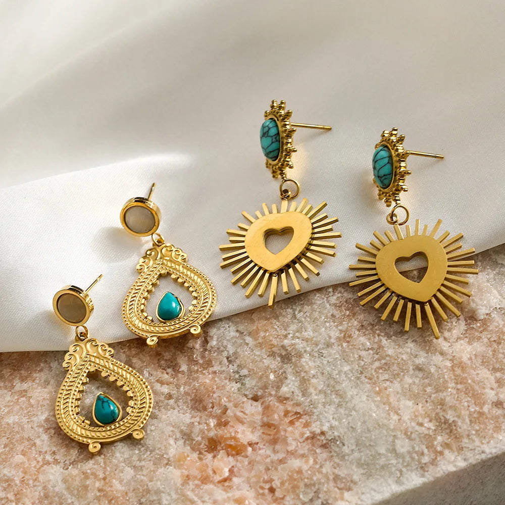 Classic New Arrival Premium Stainless Steel Inlaid Diamond Eyes Shaped Women's Earrings