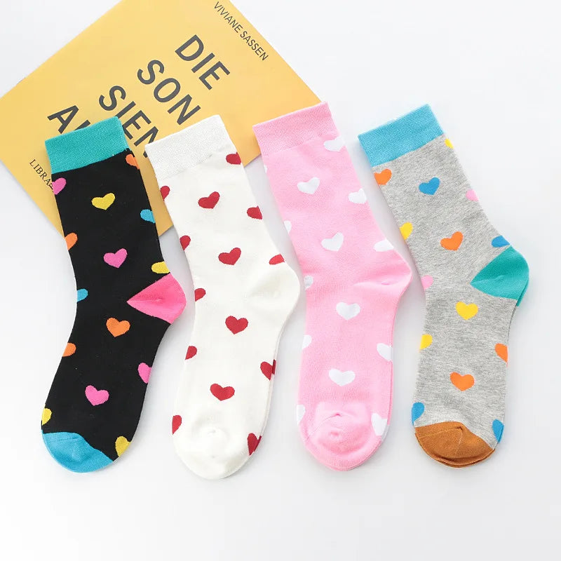 New Cute Heart-Shaped Cotton Crew Socks Casual Medium Tube Logo-Knitted Socks With Free Size Sweet Little Colorful Love Type