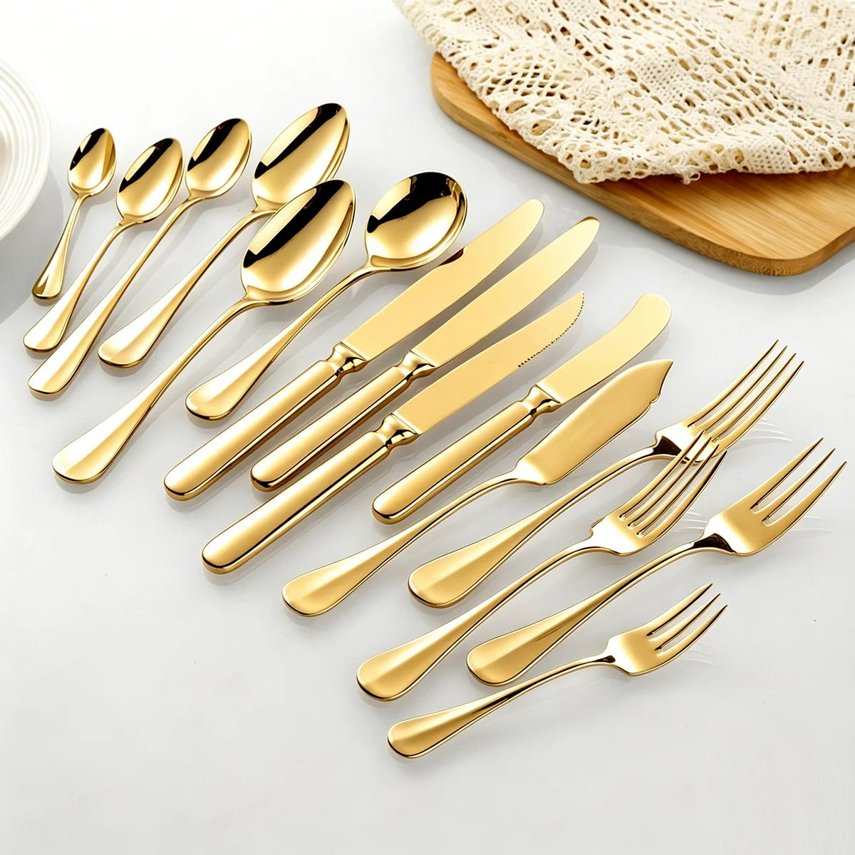 High-end Hotel Wedding Cutlery Talheres Elegant Flatware Set Mirror Polished Cutlery Set Golden Spoon