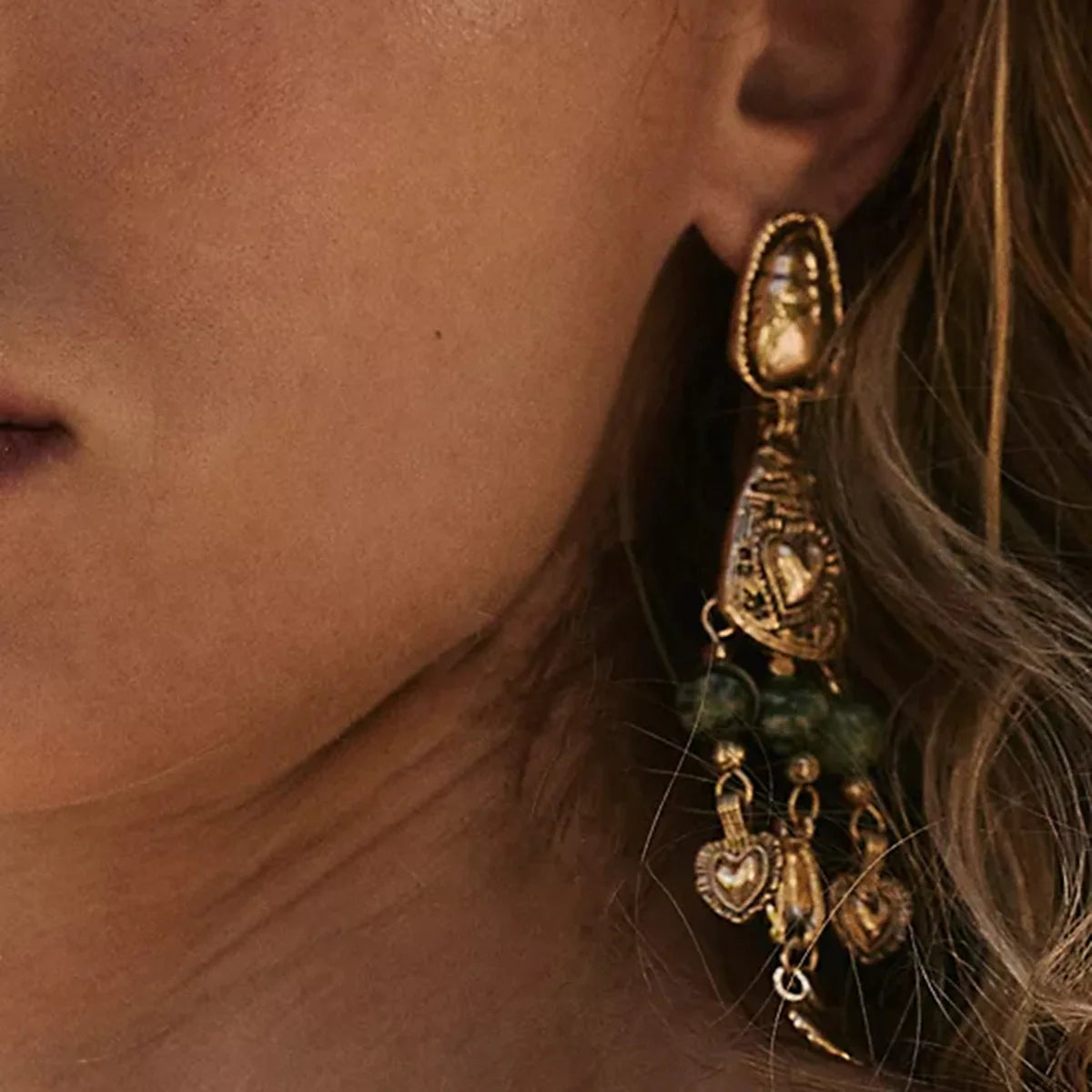 2025 New Arrival Summer Western Vintage Style Irregular Love tassel Earrings Green Turquoise Stone Vintage Gold Pendant Earrings