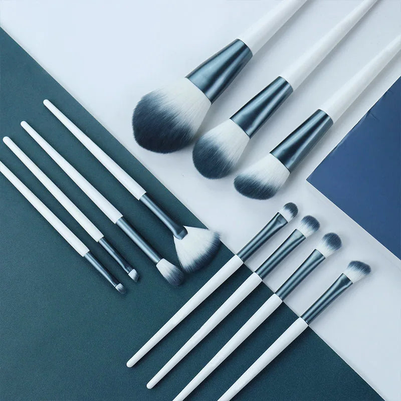 11PCS Professional Makeup Brushes Set with Wood Handle Synthetic Hair Face & Concealer Highlighter Brush