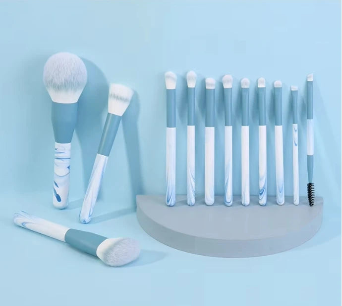 YUE New 12-Piece Clear Sky Makeup Brush Set Synthetic Hair Super Soft for Face Loose Powder Application Beginner-Friendly Beauty