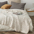 Oeko-tex Leopard Pattern Fuzzy Cozy Adult Lightweight Wearable Knitted Throw Microfiber Blanket for Sofa BLA