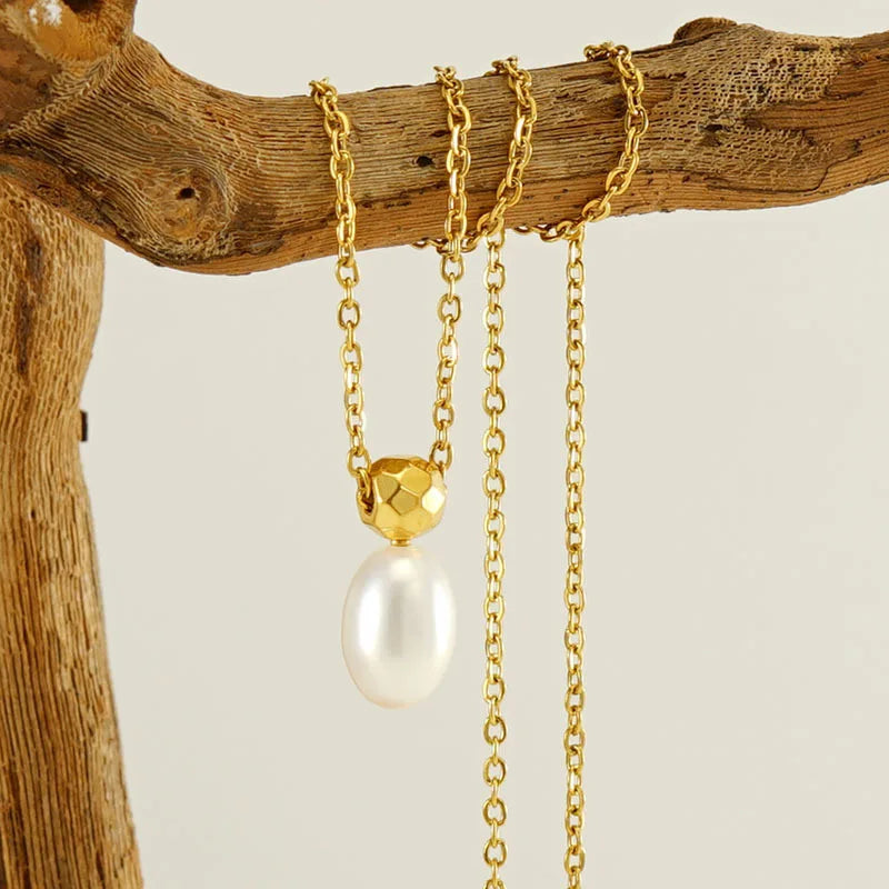 MECYLIFE Elegant Pearl Necklace 18K Gold Tarnishing Free Jewelry Women Fashion Dainty Minimalist Necklace Pendant