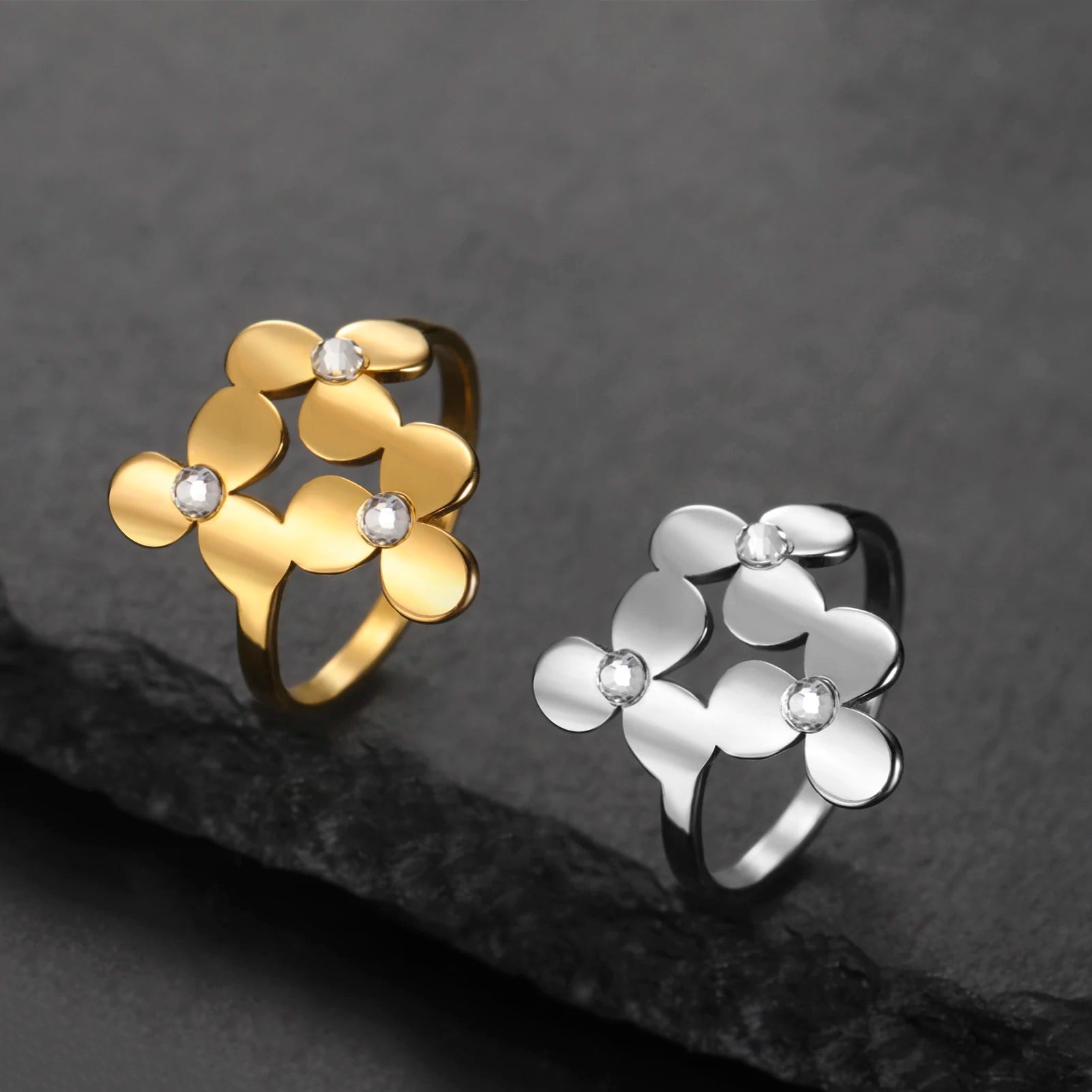 Wholesale Stainless Steel Flower Crystal Ring Real 18k Gold Plated Finger Ring for Women Jewelry Gifts for Girls