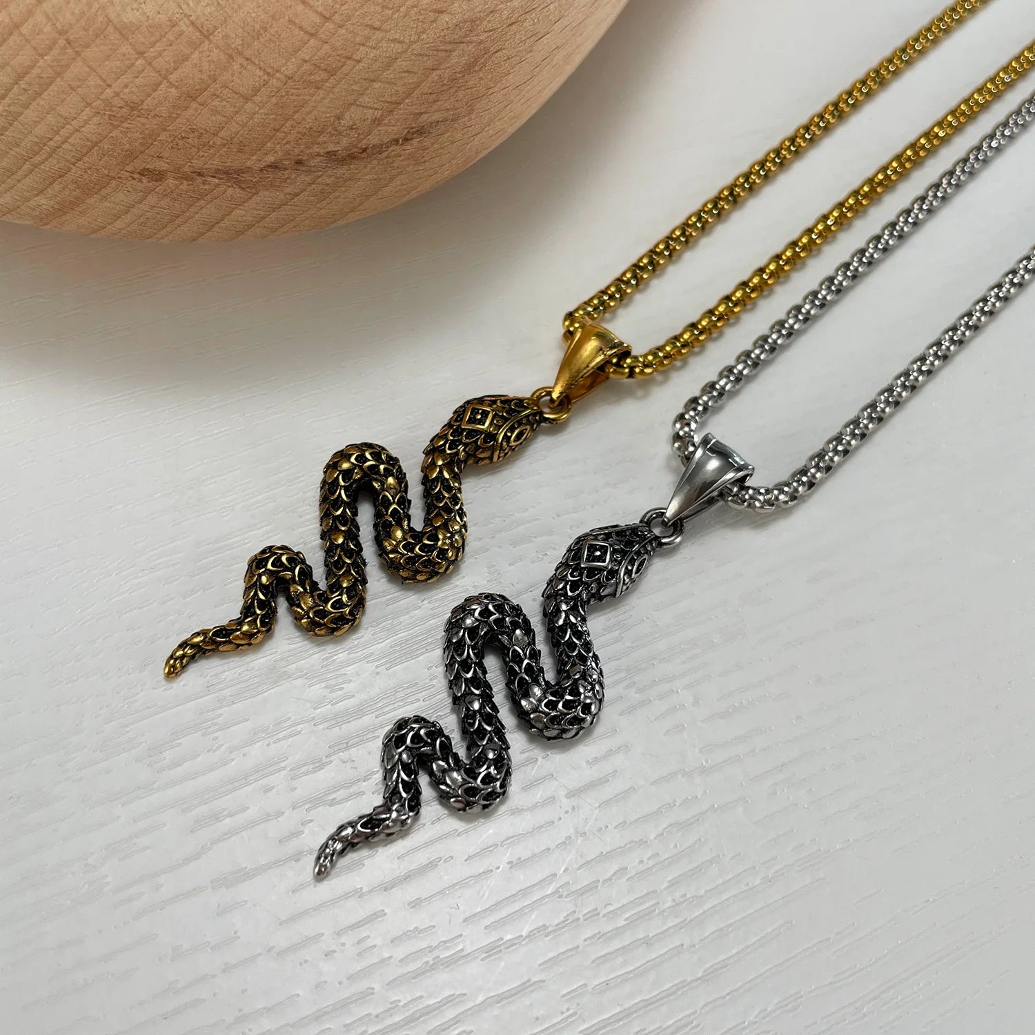 Antique Silver Charm Gothic Dainty Snake Stainless Steel Necklace Men Jewelry Minimalist Creative Gold Snake Pendant Necklace