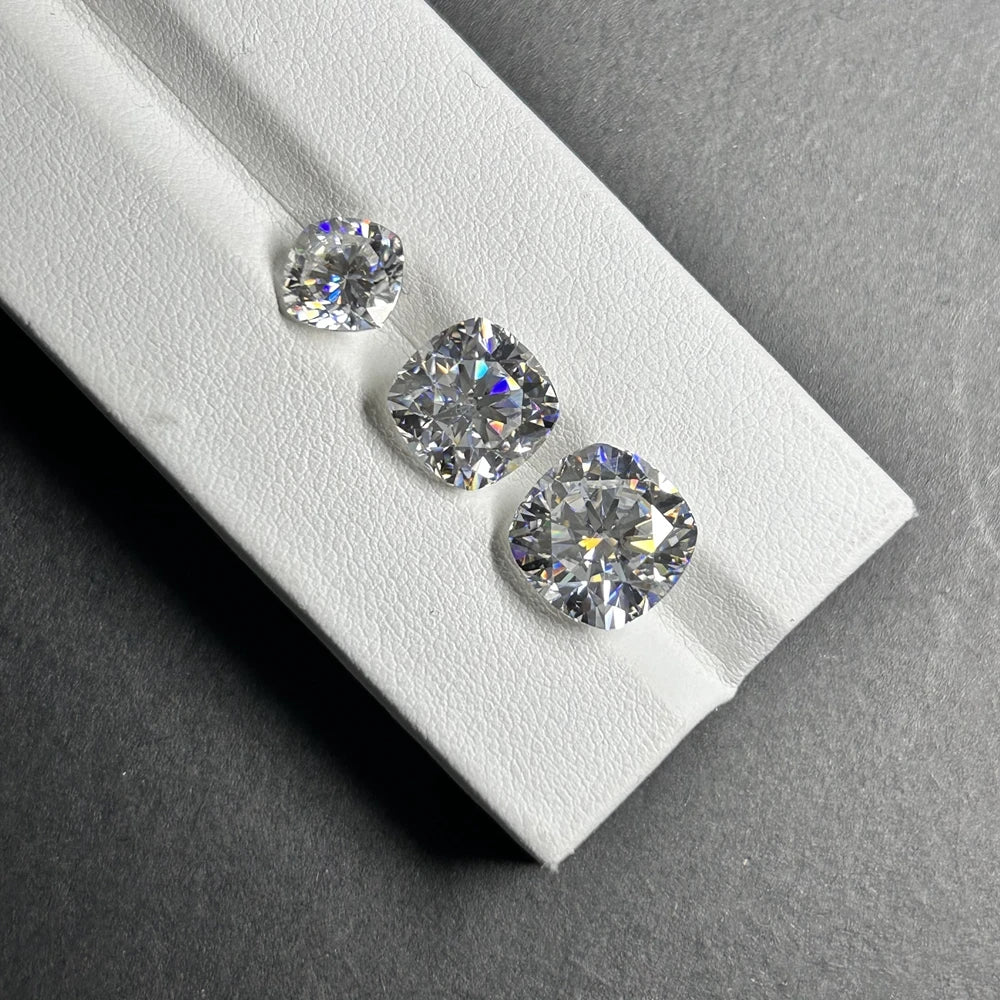 White D VVS1 Cushion Shape Lab Moissnaite Diamond Gemstone for Engagement Ring