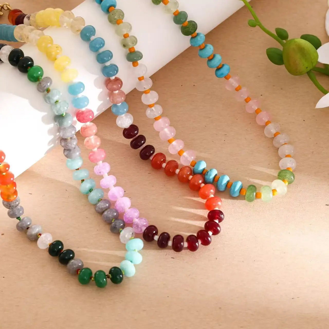 Hot Selling Fashion Necklace Jewelry French Style Natural Stone Colored Wheel Beads Beaded Necklace for Women Vacation Jewelry