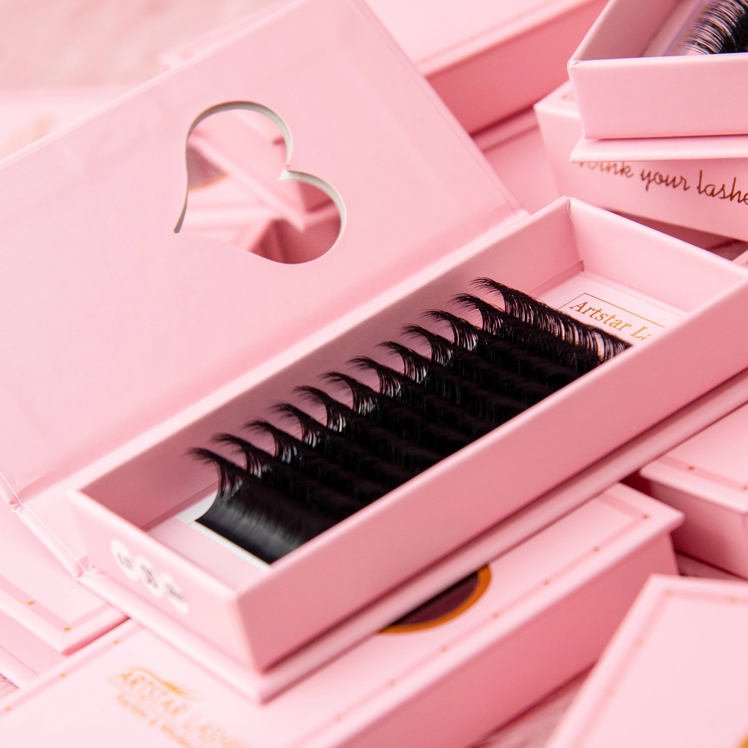 Wholesale Easy Fans Lashes C D Curl  Russian Volume B;ooming Eyelash Extension 0.07mm Silk Individual Lashes Extension