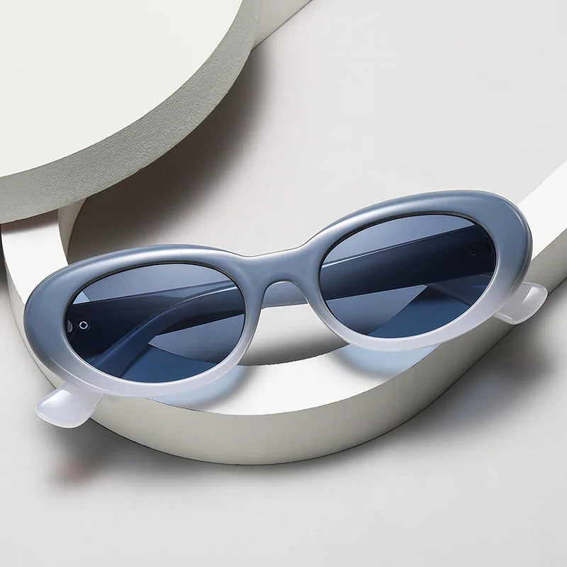Customizable Unisex Retro Sunglasses Trendy Gradient Styles PC Frame with Logo Imprinting Oval Shades