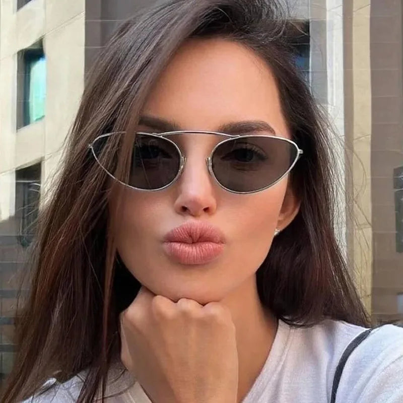 Classic Vintage Party Sun Glasses for Women Gold Alloy Frame UV400 Lenses Ladies' Fashion Summer Shades Cat Eye Sunglasses