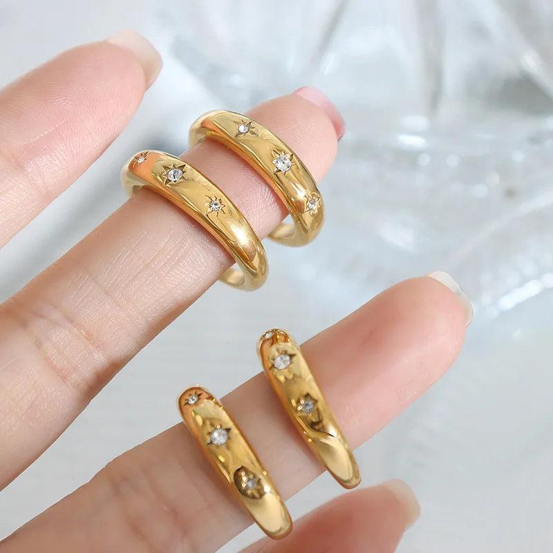 2022 Summer Fashion New Stainless Steel 18K Gold Light Luxury Design Sense High-end Personality Atmosphere Inlaid Zircon Ring
