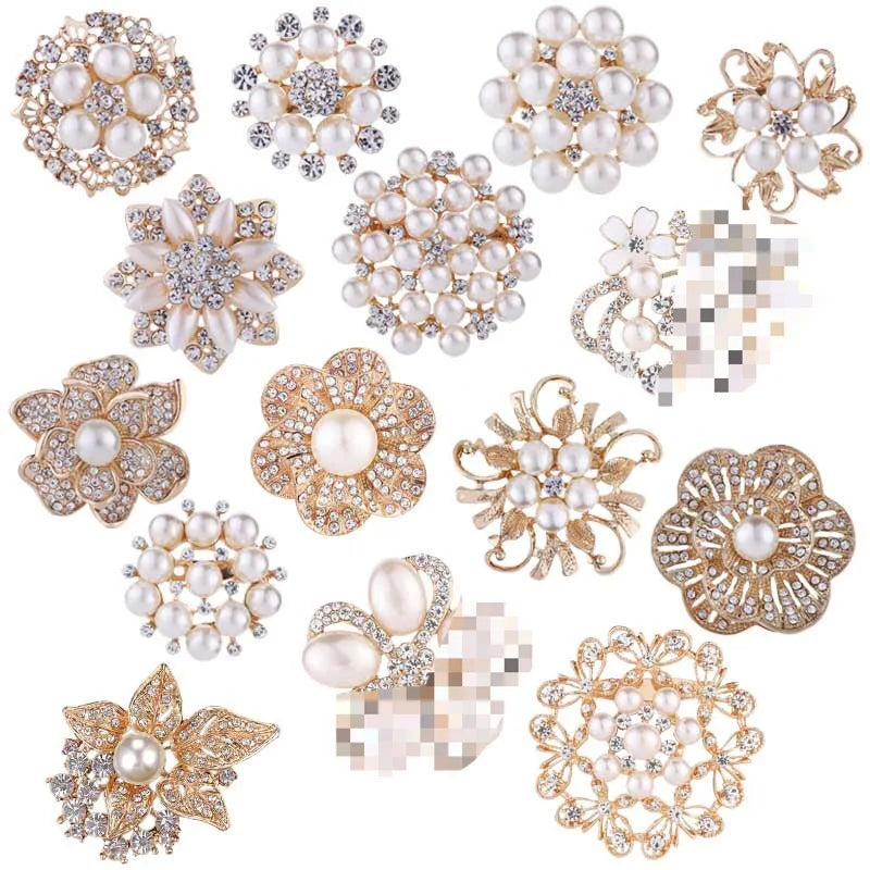 Wholesale New Flower Brooch Corsage Dress Collar Pin Silk Scarf Buckle High-end Crystal Rhinestone Pearl Brooches Pins for Women