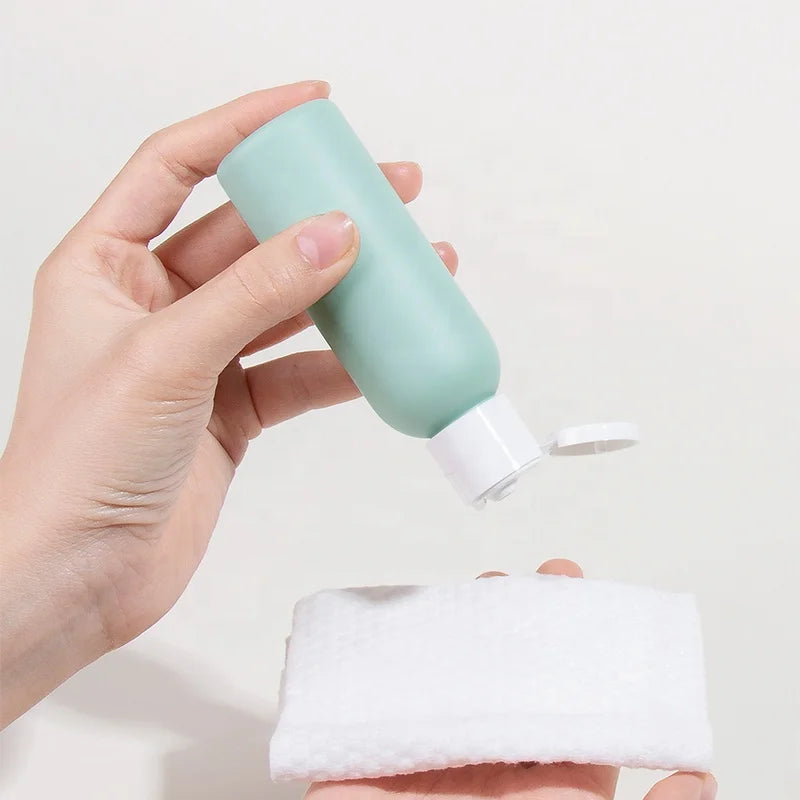 2024 New Arrival Empty Round Fashion Plastic Bottle Easy to Use Flip Cap Travel Kit Bottle Face Cream Facial Cleanser Container