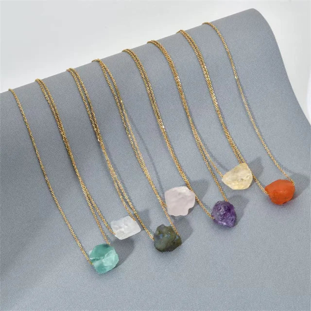 Spiritual Crystals with Silver Gold Chains Natur Multi Color Mix Quartz Raw Stone Green Pendant Necklace Jewelry for Gift