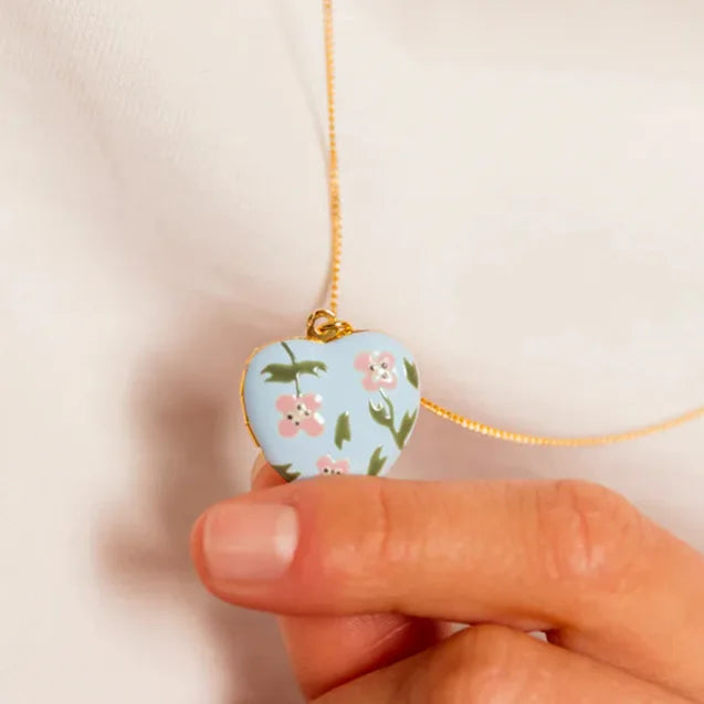 Vintage Copper Link Chrome Heart Necklace Gold Plated Dripping Oil Ethnic Buddhism Open Close Photo Frame Locket Necklace