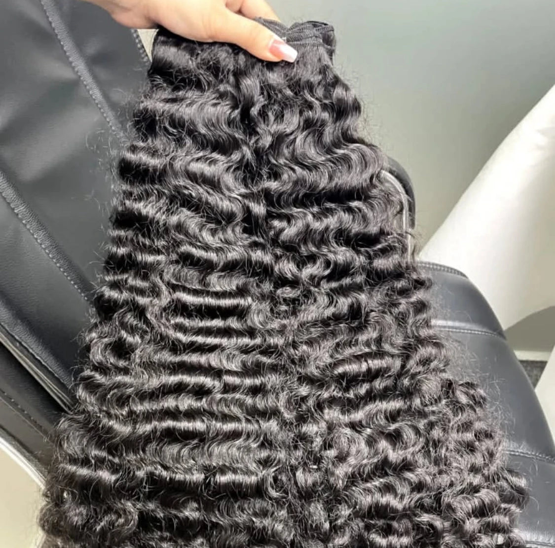 Hot Raw Virgin Human Hair Extensions Cuticle Aligned Burmese Curly Hair Bundles 10 - 40 Inches on Stock