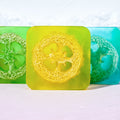 Wholesale 100g Natural Facial Soap Skin Cleansing Whitening Moisturizing Lightening Skin Turmeric Kojic Acid Scrub Loofah Soap