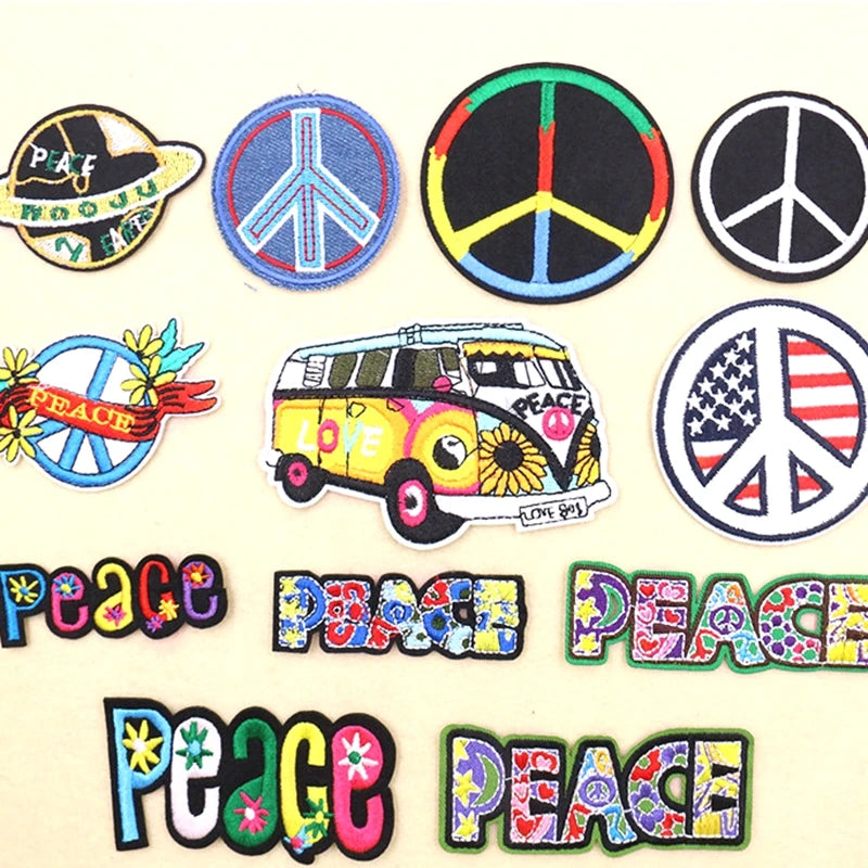11 Existed Stock Designs Hot Women Peace Symbol Men Clothes Hats Bag Jewelry Iron Silk Fabric Embroidery Peace Sign Patch
