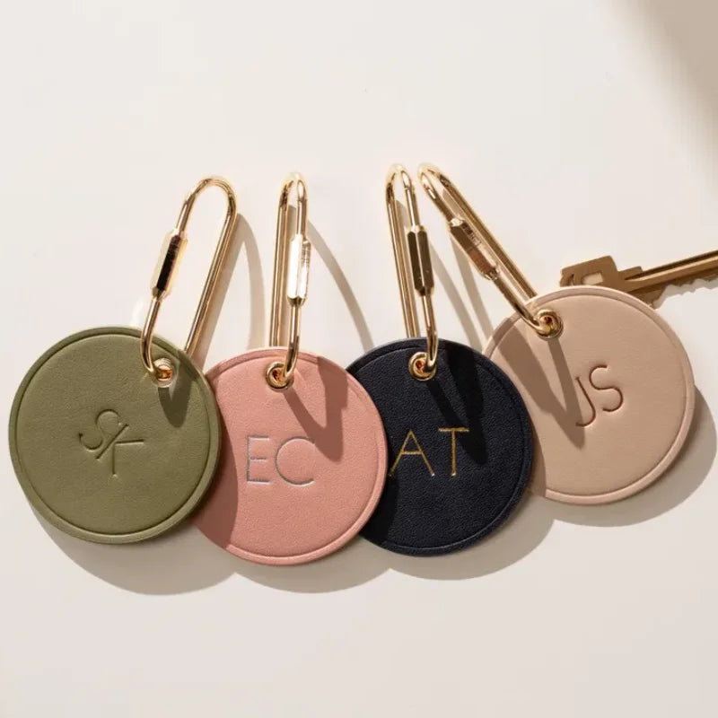 Embossed Round Circle Leather Keychain Leather Modern Charm Key Rings Cute Initial Key Chain Gift for Girlfriend