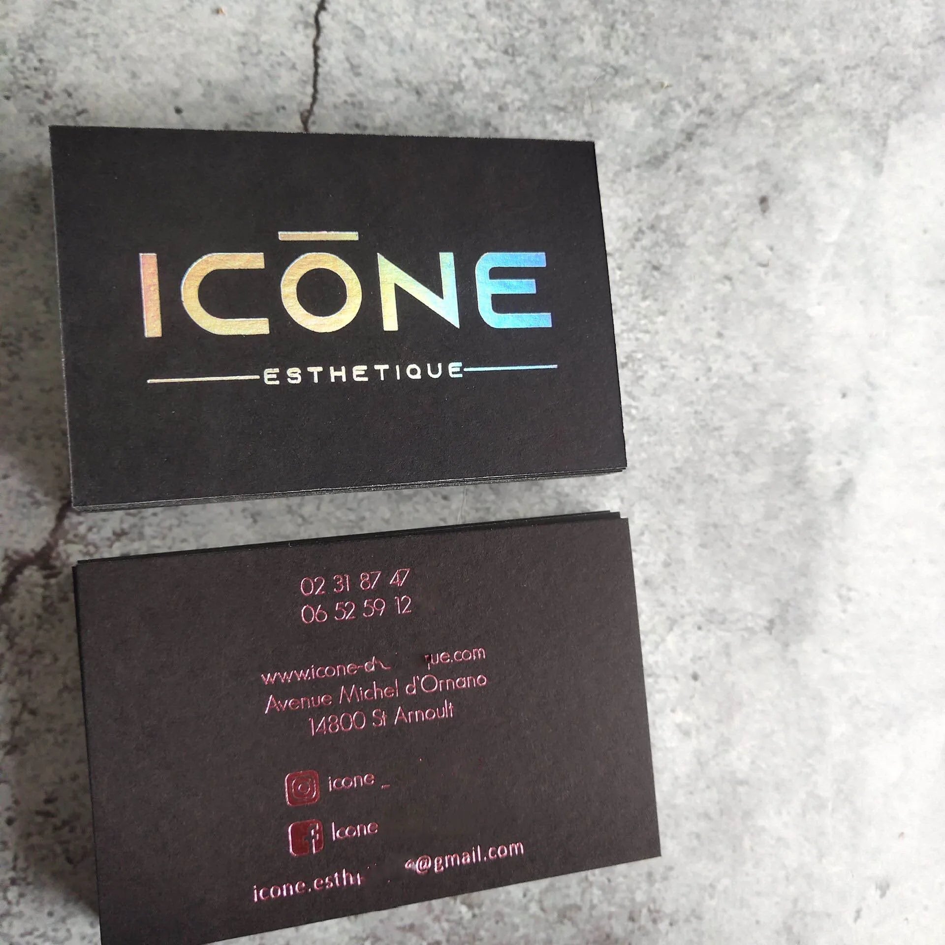 YZJ Brand Custom Luxury Silver Laser Holographic Hot Stamping UV Printing Business Card Durable Materials Kraft Paper Offset