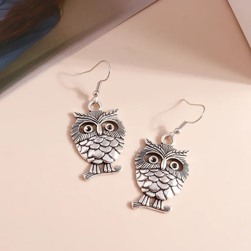 Handmade Antique Silver Plated Women's Jewelry Fashion Ladies Owl Pendant Drop Dangling Earrings with Heart Shape Designer Charm