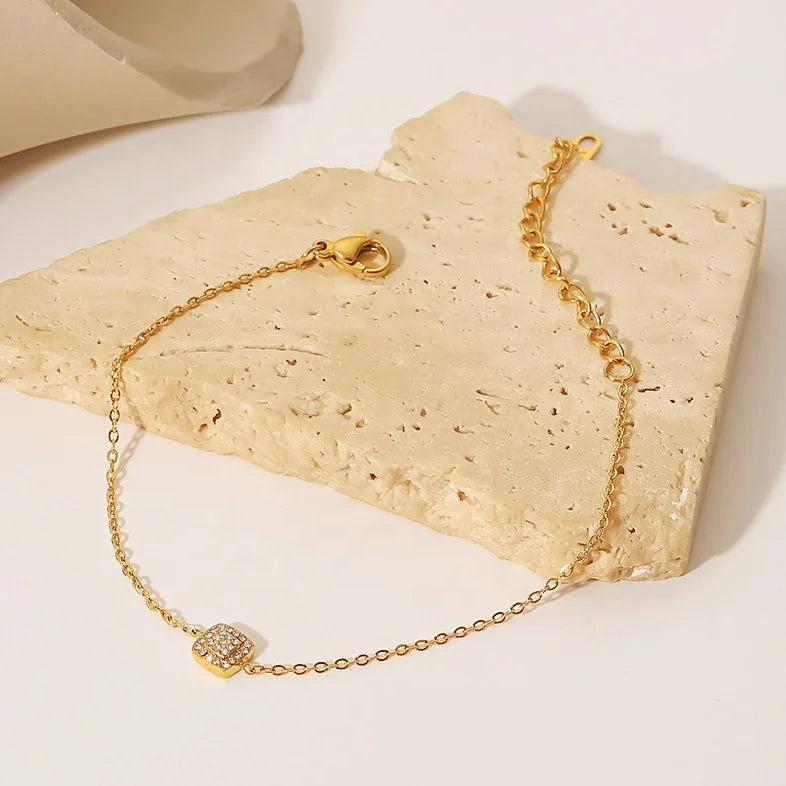 2023 New Design Women Jewelry Stainless Steel Bracelet Custom Delicate Thin Cross Chain Square Pendant Cubic Zirconia Bracelet