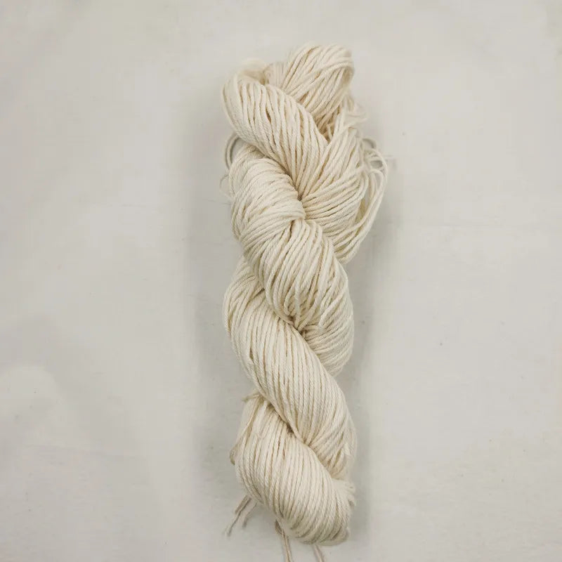Best Selling 6.8NM/4 Pure White 100% Merino Wool Twisted Yarn Handknitting Yarn 100g