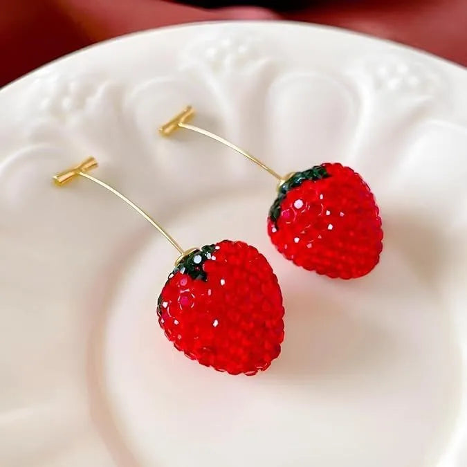 Korean Style Blueberry & Strawberry Rhinestone Stud Earrings Fashion Chandelier Hanging Design