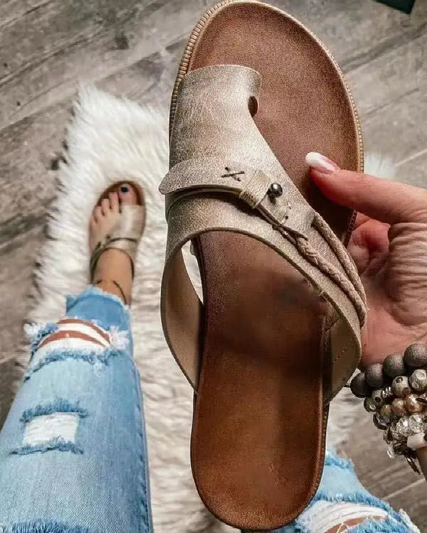 Large Size Leather Slippers Women Outside Wear Beach Flip Flops With Clip Toe Flats