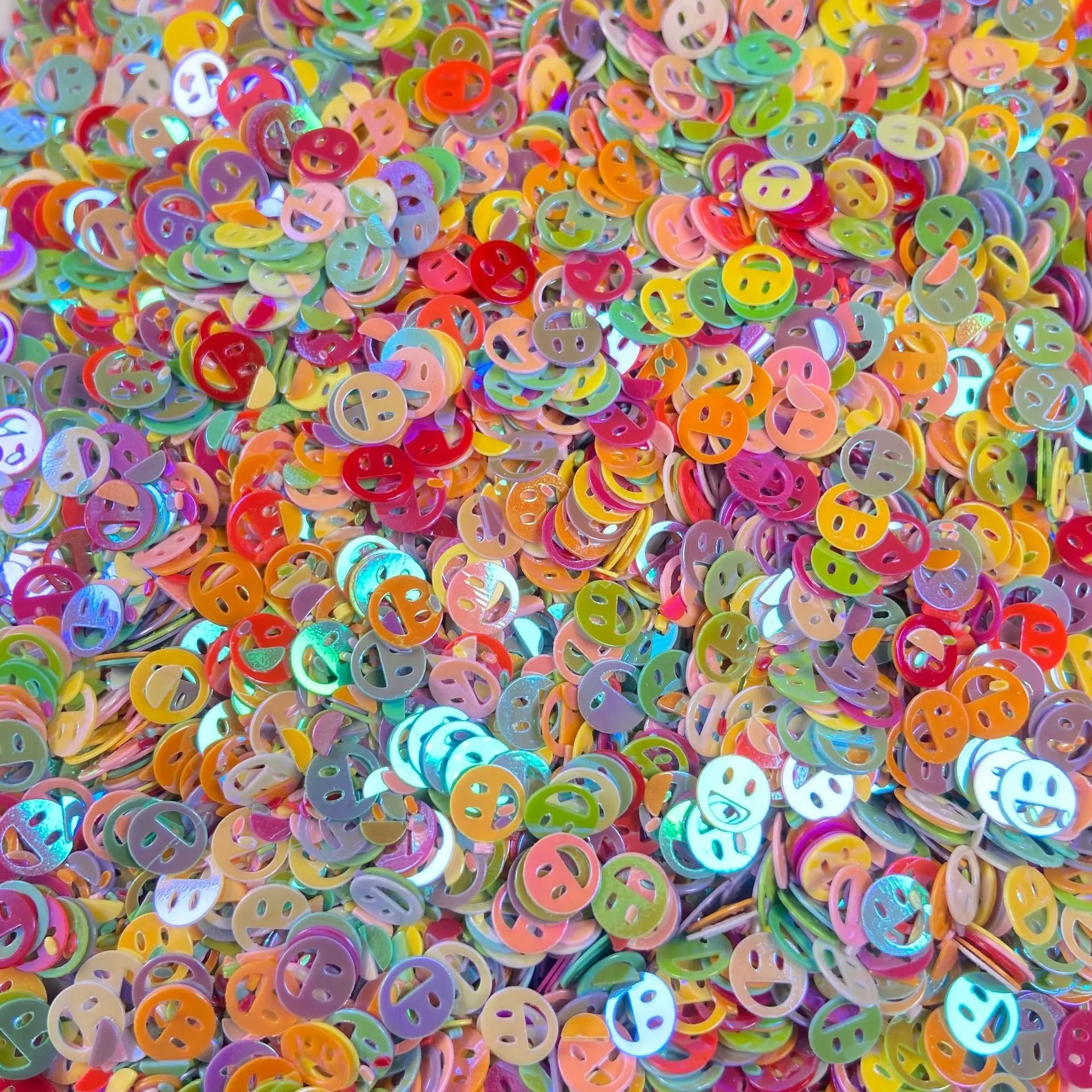 6mm Cheap Wholesale cute Pvc Sequins Christmas Confetti Paillette Decorations Nail Round Smile Shaped Bulk Loose Film Sequins