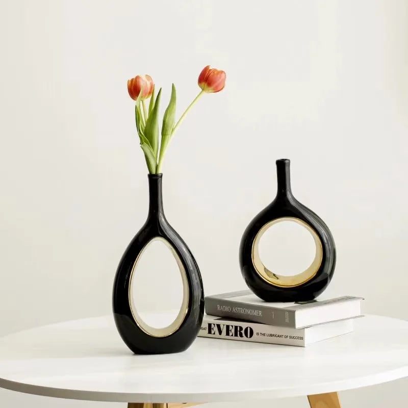 Modern Art Deco Design Electroplated Golden Ceramic Donut Vase Set Luxury Porcelain Wedding Vases for Hotel Home & Gift Ornament