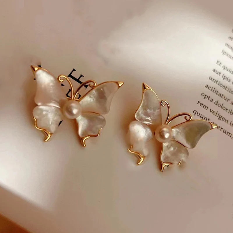 Newest Product Fashion Elegant Lady Jewelry Natural Sea Shell Pearl Zircon Butterfly Brooches