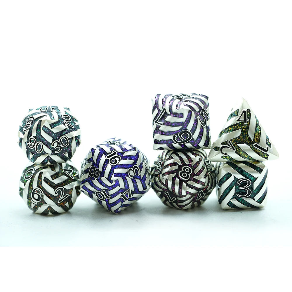 Stripe-Colored 7pcs Mica DND RPG Dice Set Fun and Colorful Polyhedral Zinc Alloy Gaming Accessory