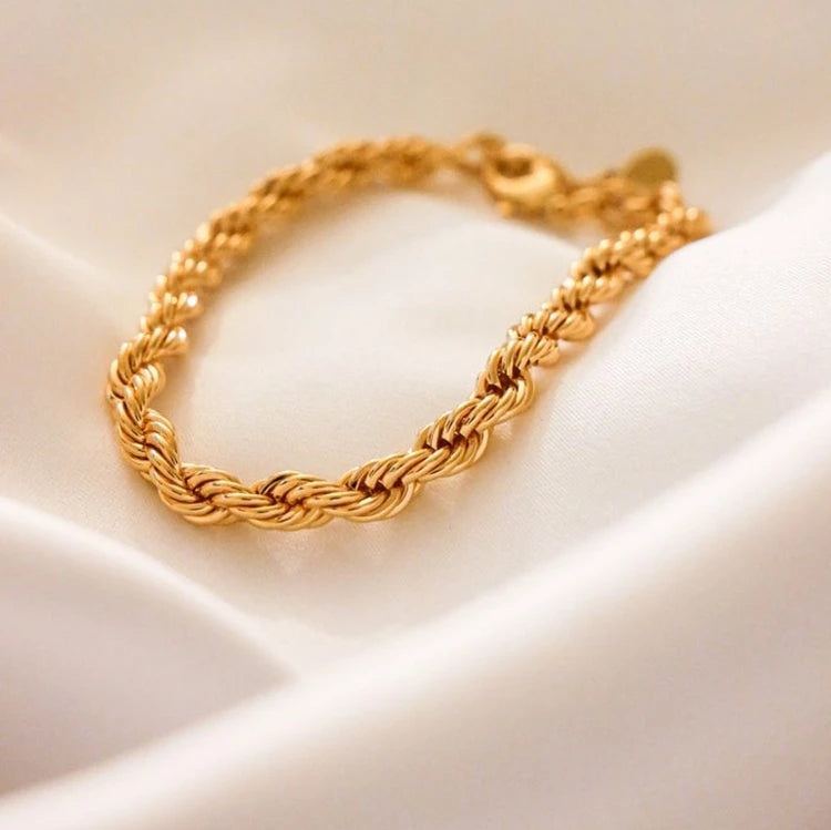 Minimalist Trendy Stainless Steel Gold Twist Chain 18k Jewelry Gold Plated Waterproof Tarnish Free Rope Twisted Chain Bracelet