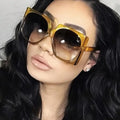Wholesale Gradient Elegant Black Brown Sun Glasses Female Uv400 Shades Men Eyewear Vintage Oversized Square Sunglasses for Women
