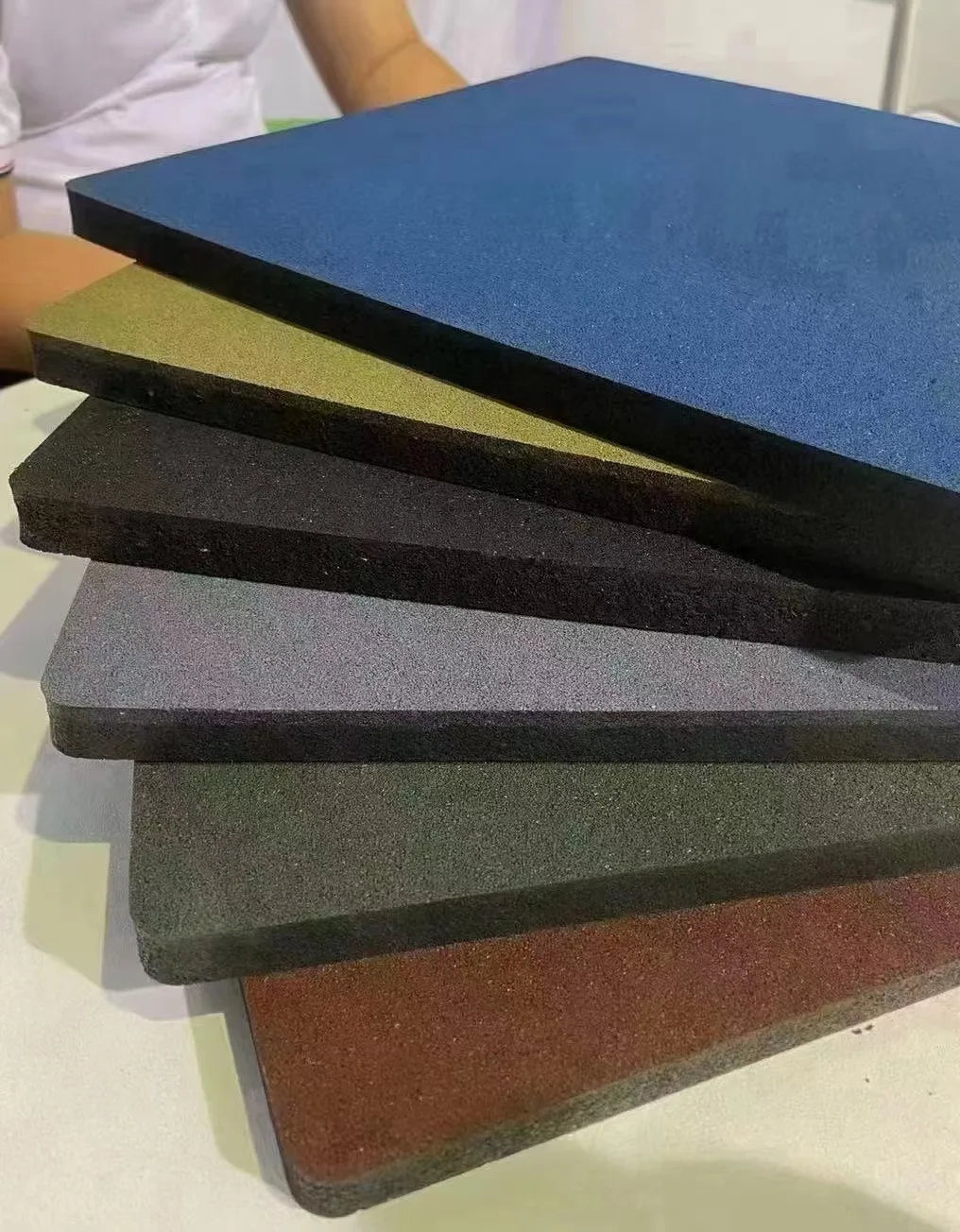 Anti-slip Eco Friendly Recyclable Nature Rubber Mat 500x500mm 15/20/30mm Thick Double Layer Dual Color Customizable Colors Yoga