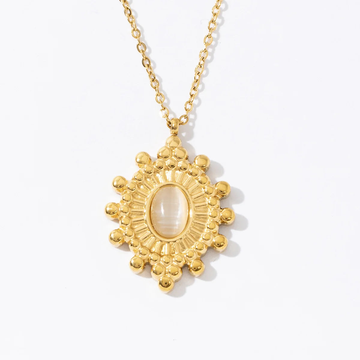 French Elegant Vintage Design 18K Gold Stainless Steel Retro Oval Natural Stone Pendant Necklace