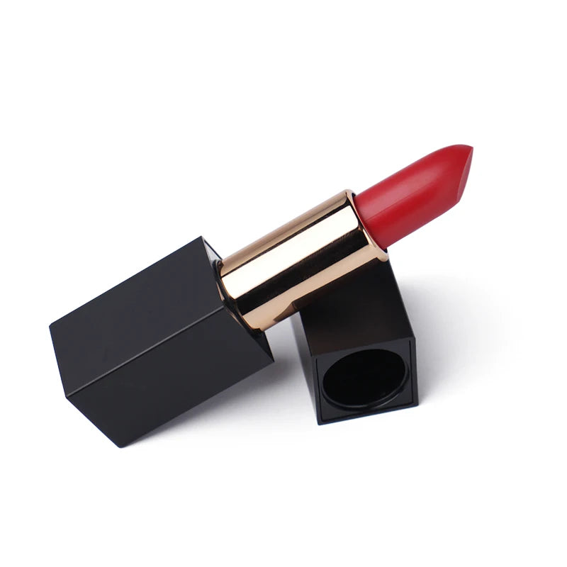 26 Colors Wholesale High Quality Lipstick Private Label Cosmetic Sexy Red Matte Creamy Waterproof Lipstick