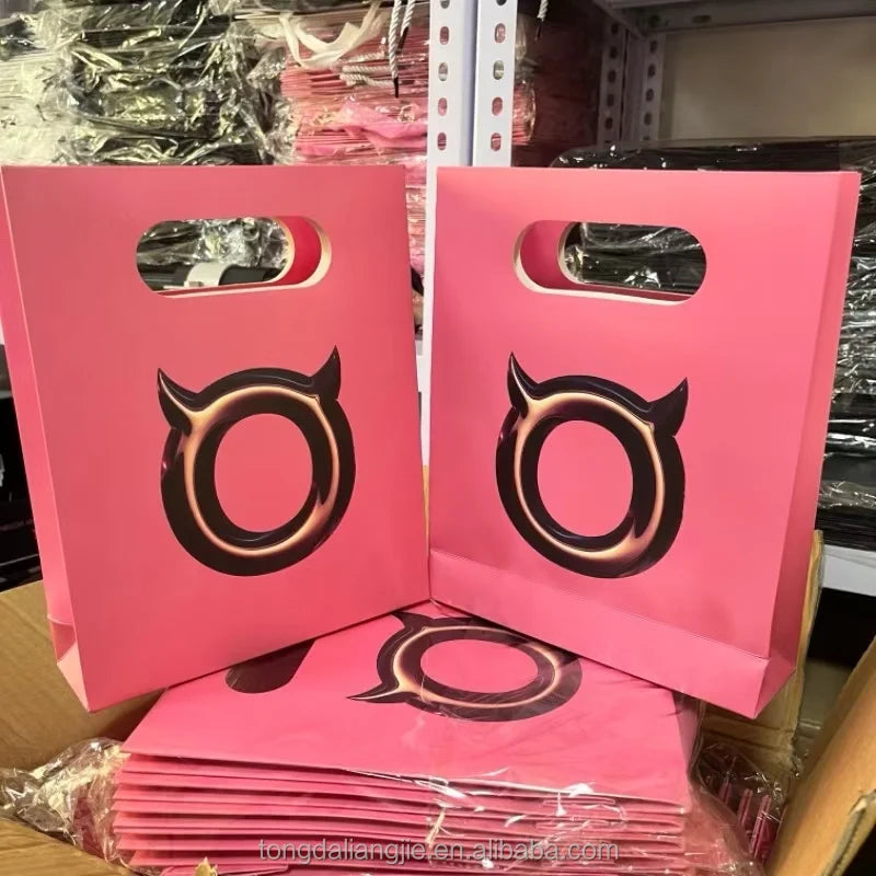 Customized Reusable Luxury Paper Bags with Your Own Logo