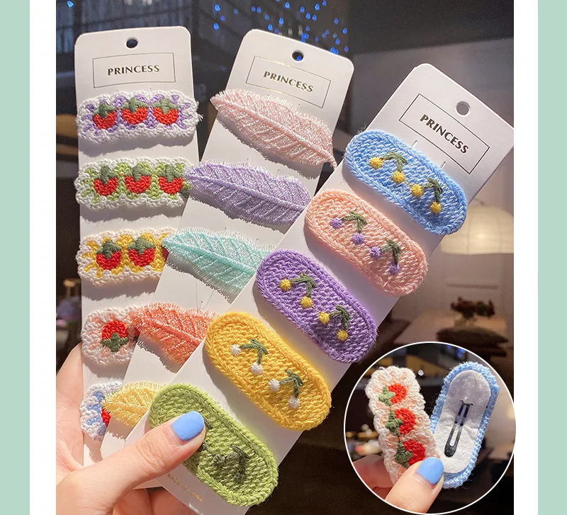 Girl's  Woolen Yarn Knitted BB  Hairpins With Lovely Patterns Many Designs