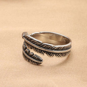 BINSHUO Wholesale Custom Stainless Steel Jewelry Personality Titanium Steel Vintage Black Drop Glue Animal Feather Ring for Men